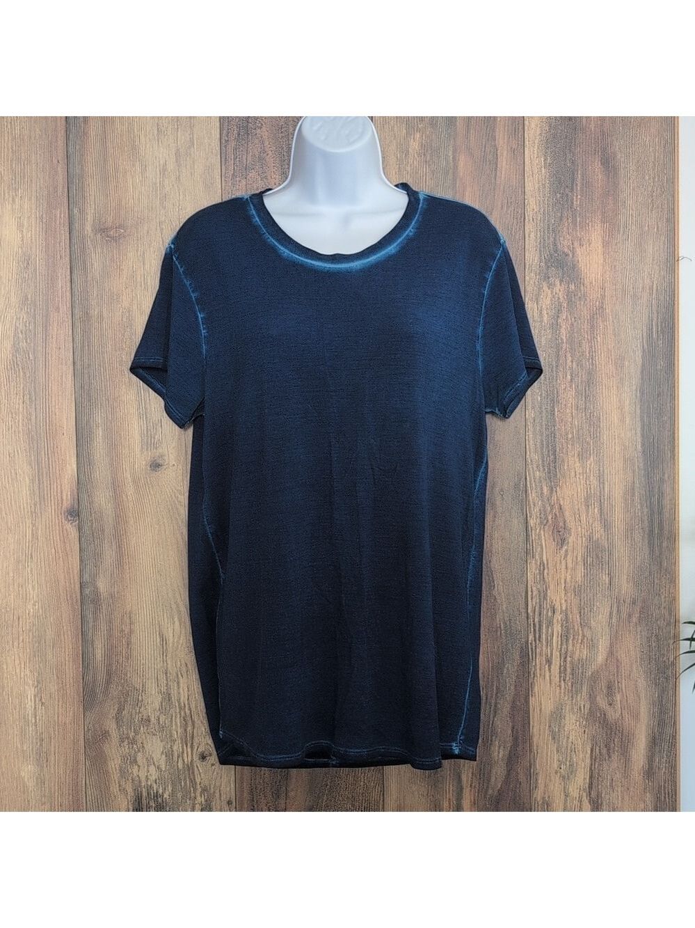 RVCA Sunday  Collection Open Back Tee M